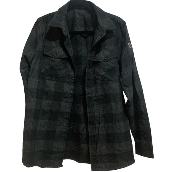 WOLF Other - Mens WOLF Plaid Button Up top/ Shacket sz S